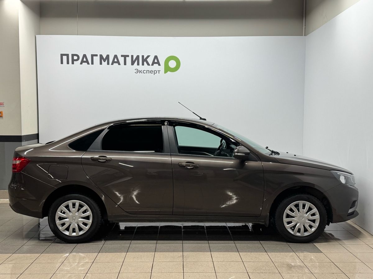 Lada Vesta Luxe (2019-2021) 2022 г.в., 71 500 км.