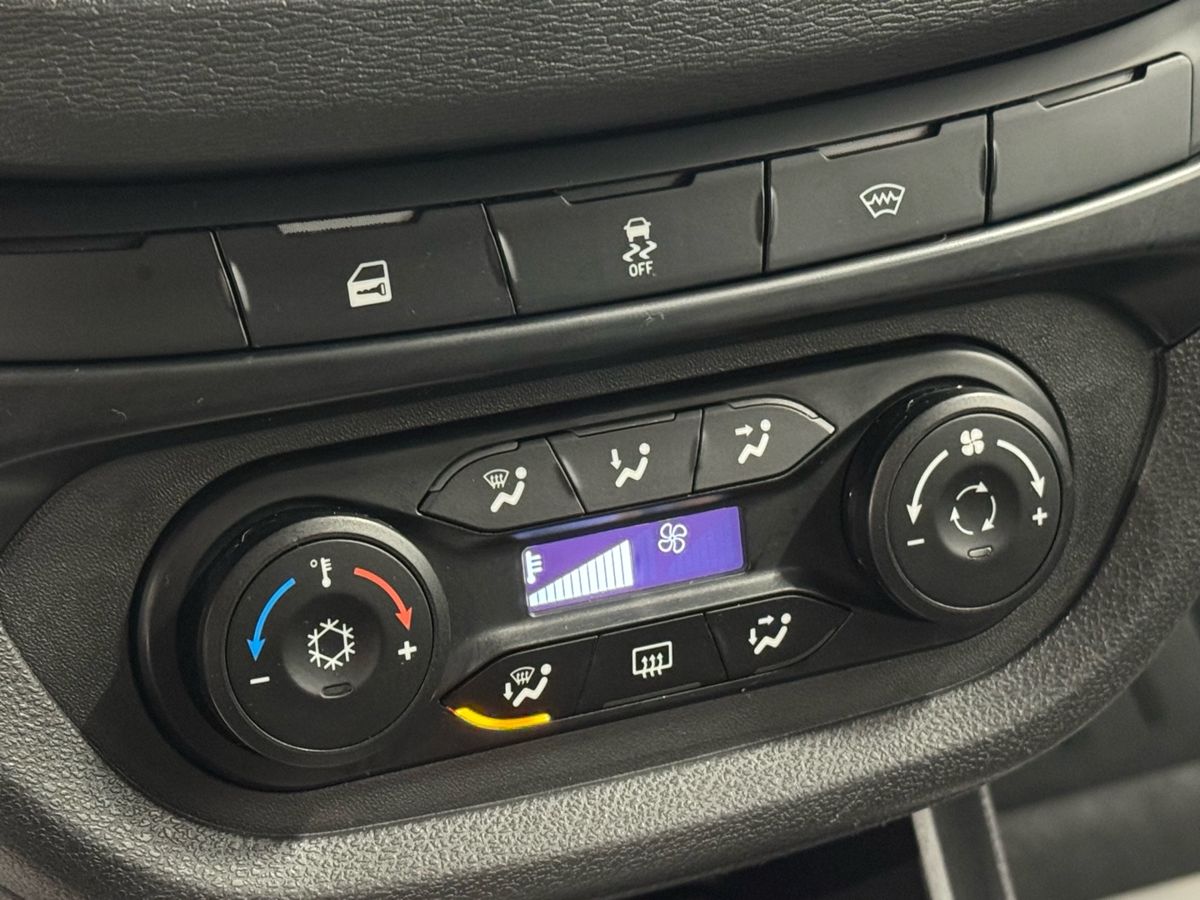 Lada Vesta Luxe (2019-2021) 2022 г.в., 71 500 км.