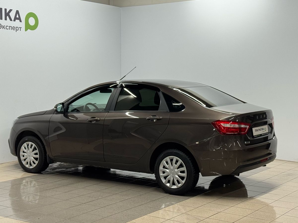 Lada Vesta Luxe (2019-2021) 2022 г.в., 71 500 км.