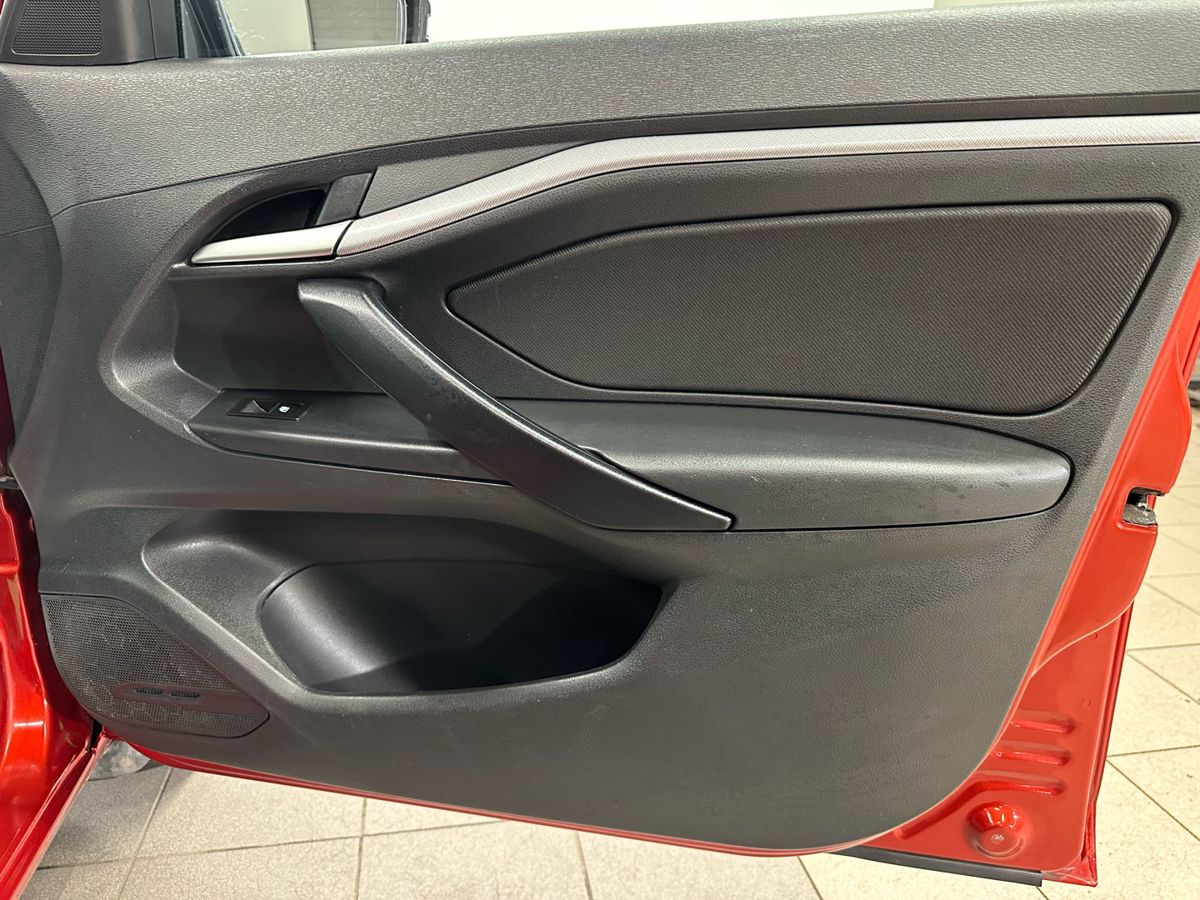 Lada Vesta Luxe Multimedia (2018-2019) 2018 г.в., 178 000 км.