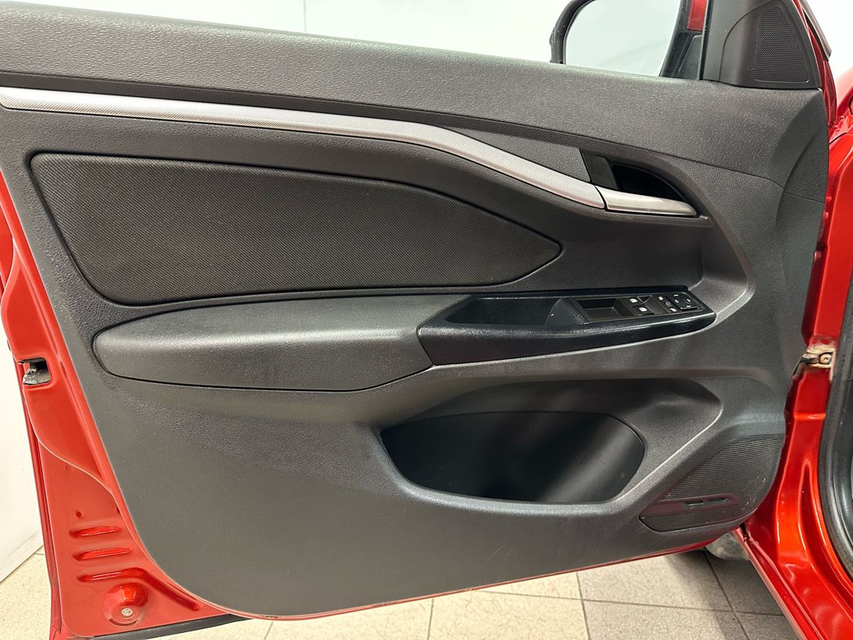 Lada Vesta Luxe Multimedia (2018-2019) 2018 г.в., 178 000 км.