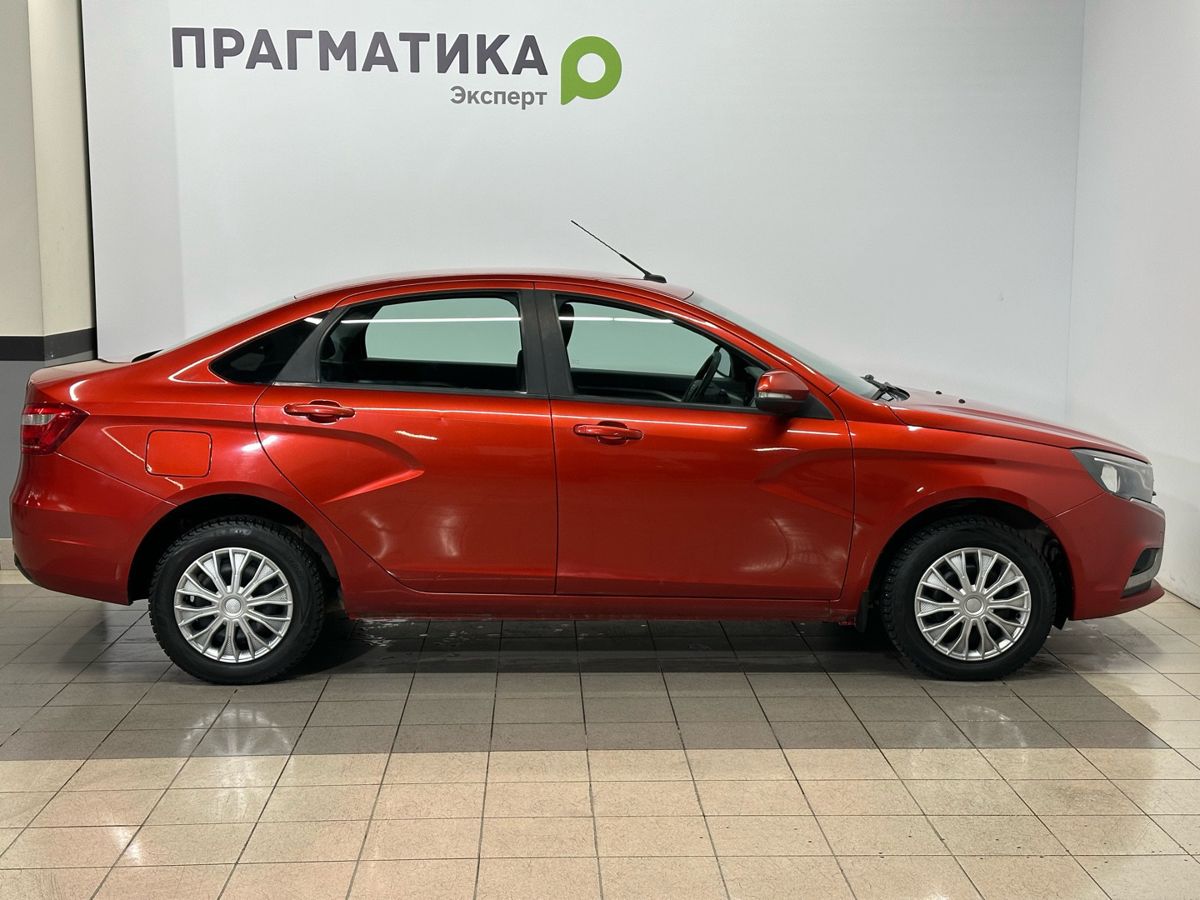 Lada Vesta Luxe Multimedia (2018-2019) 2018 г.в., 178 000 км.