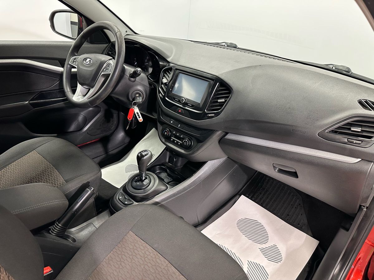 Lada Vesta Luxe Multimedia (2018-2019) 2018 г.в., 178 000 км.