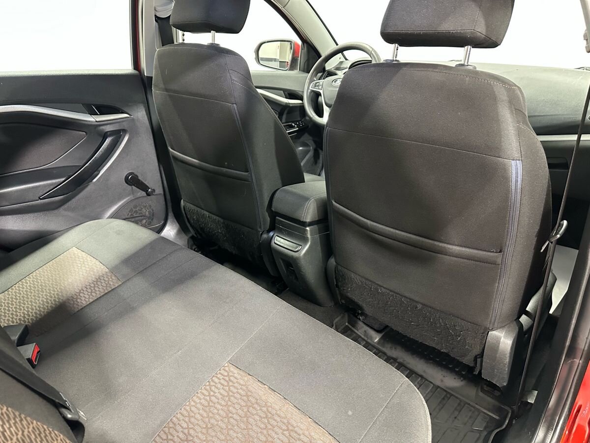 Lada Vesta Luxe Multimedia (2018-2019) 2018 г.в., 178 000 км.