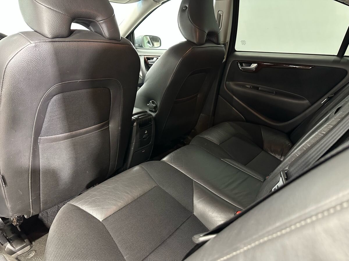 Volvo S60 999 2005 г.в., 164 000 км.