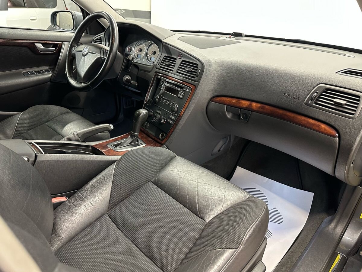Volvo S60 999 2005 г.в., 164 000 км.