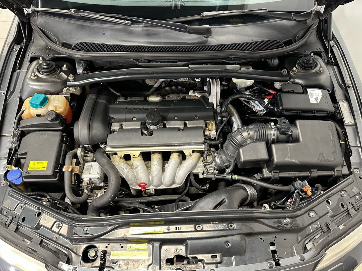 Volvo S60 999 2005 г.в., 164 000 км.