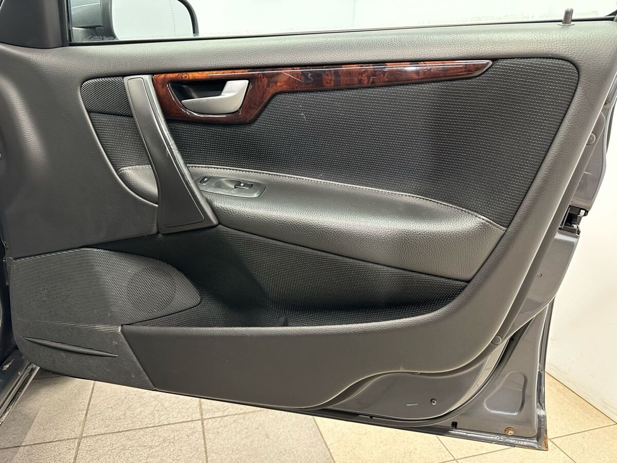 Volvo S60 999 2005 г.в., 164 000 км.