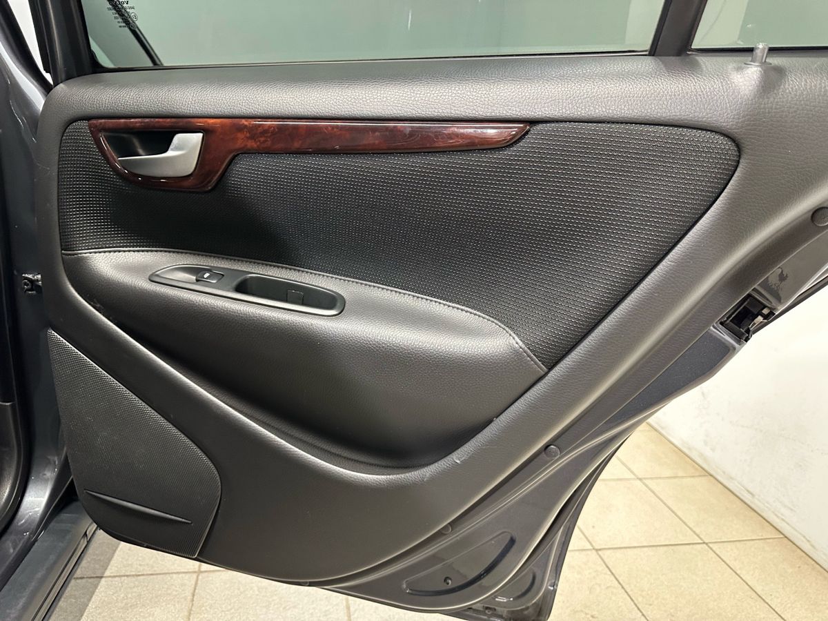 Volvo S60 999 2005 г.в., 164 000 км.