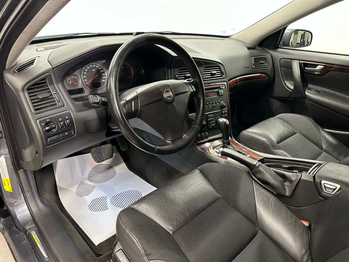 Volvo S60 999 2005 г.в., 164 000 км.