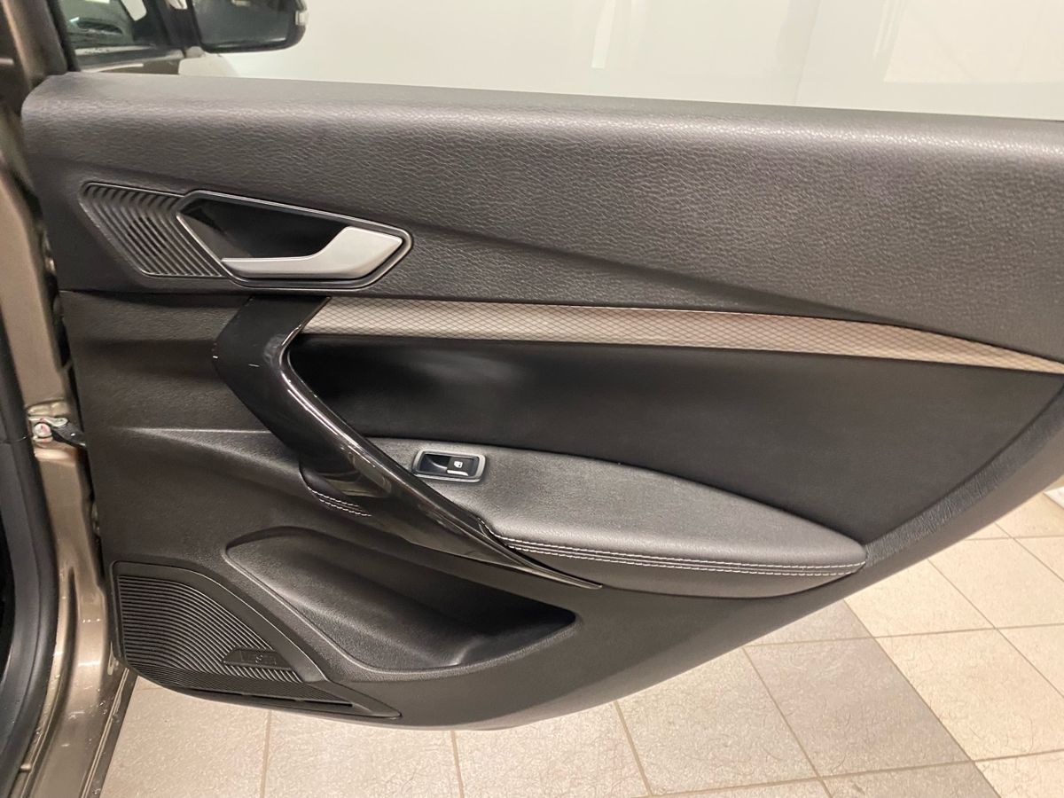 Lada Vesta 999 2025 г.в., 4 389 км.