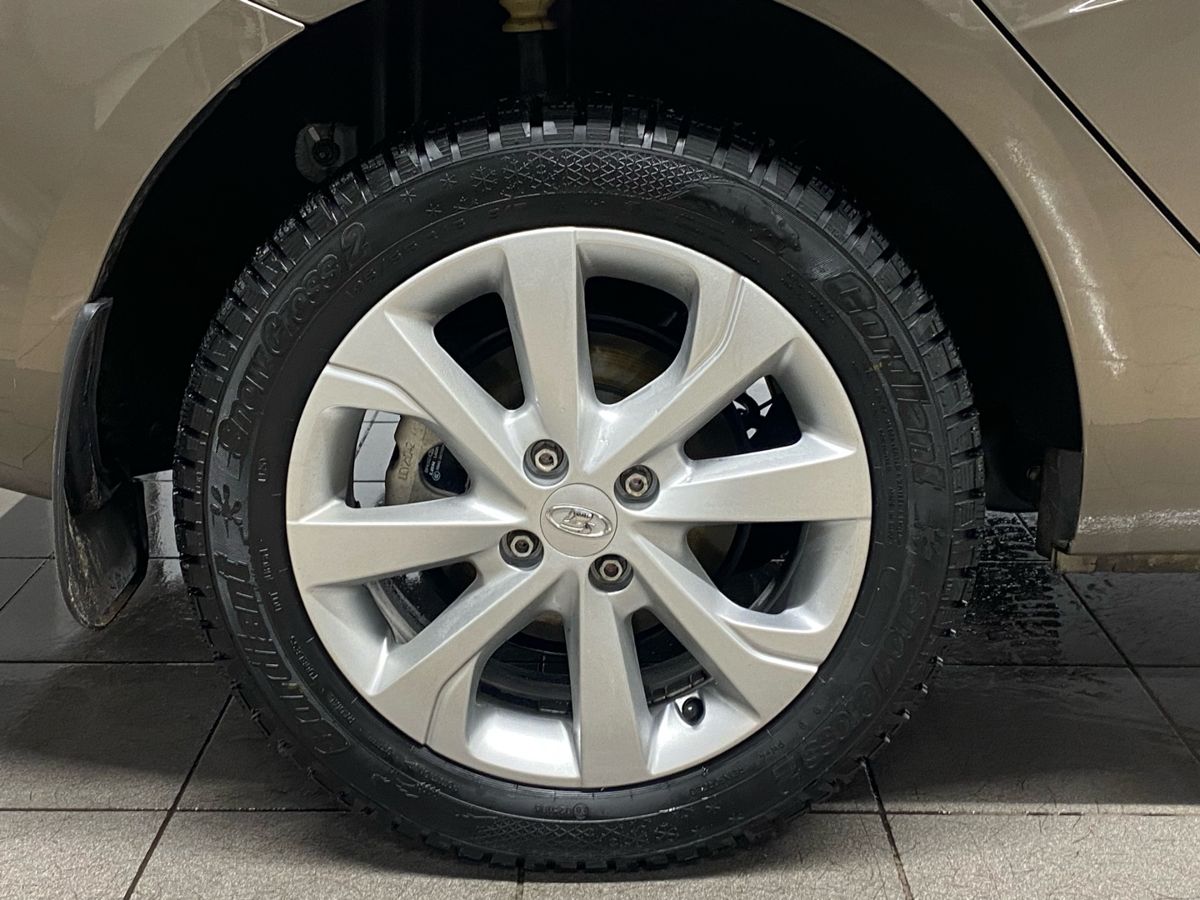 Lada Vesta 999 2025 г.в., 4 389 км.