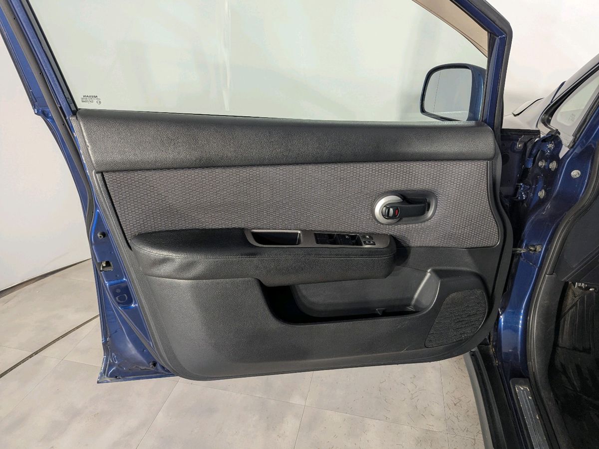 Nissan Tiida 999 2008 г.в., 204 548 км.