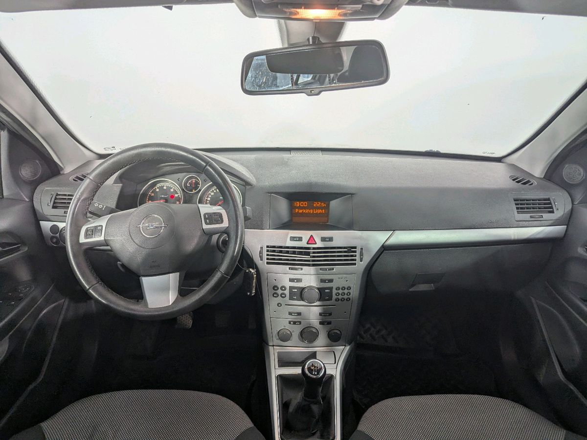 Opel Astra Enjoy 2012 г.в., 240 000 км.