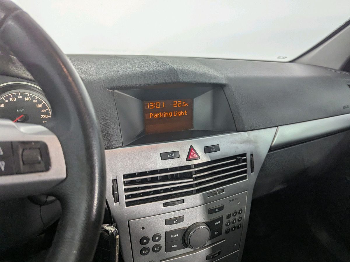 Opel Astra Enjoy 2012 г.в., 240 000 км.