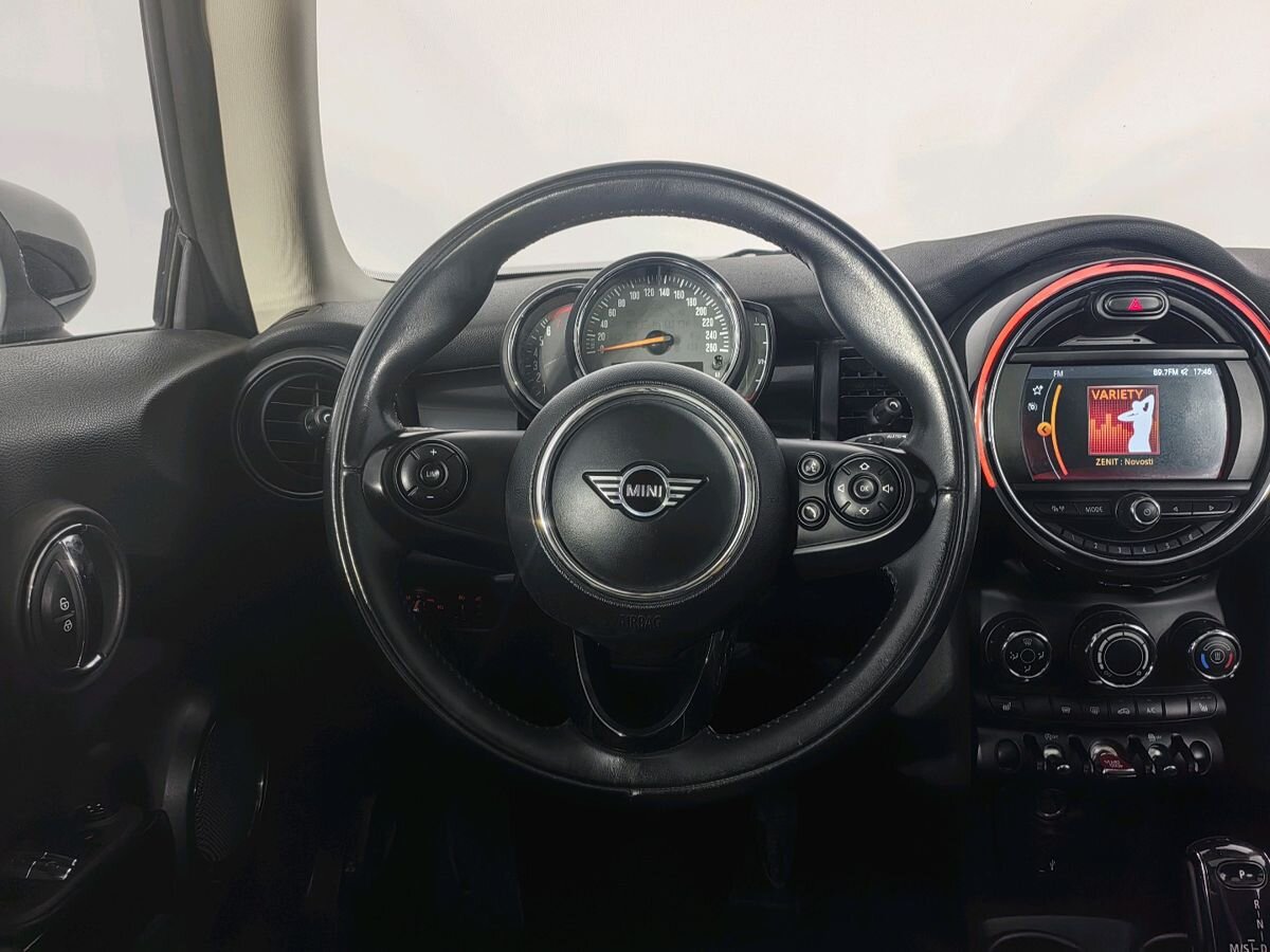 Mini Hatch Cooper 2020 г.в., 97 000 км.