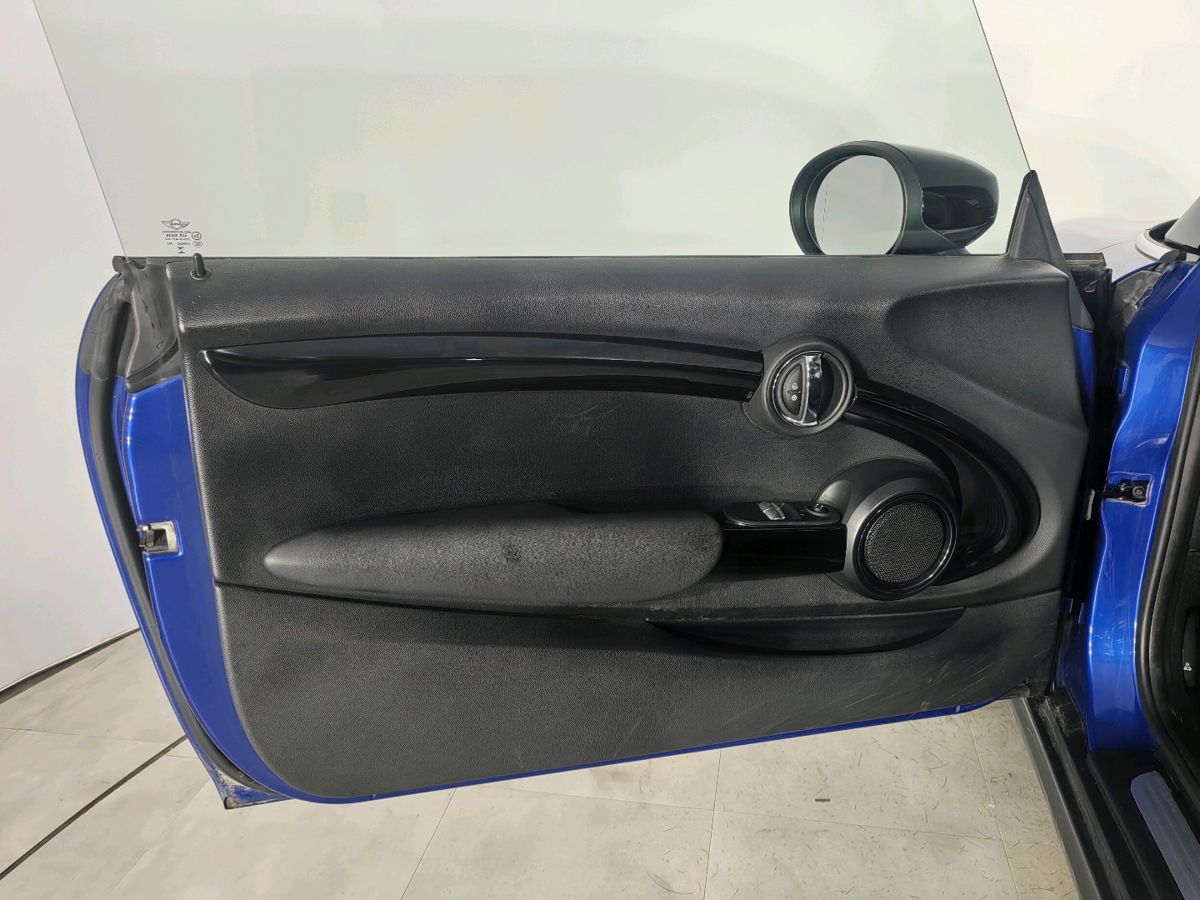 Mini Hatch Cooper 2020 г.в., 97 000 км.