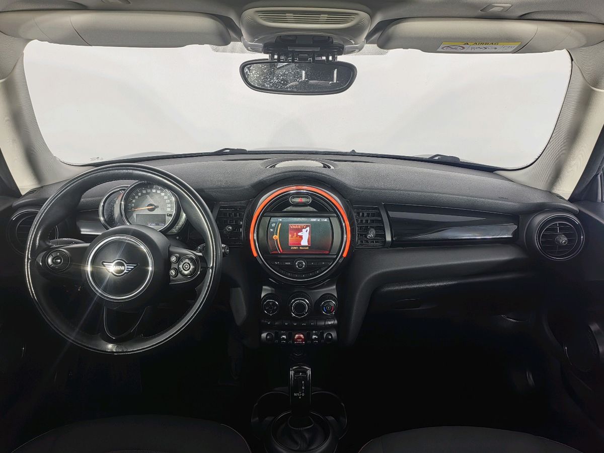 Mini Hatch Cooper 2020 г.в., 97 000 км.