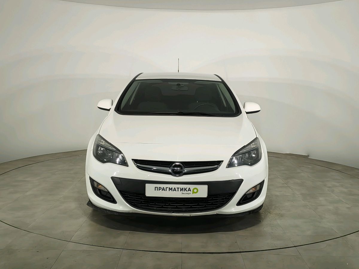 Opel Astra Active 2013 г.в., 97 087 км.