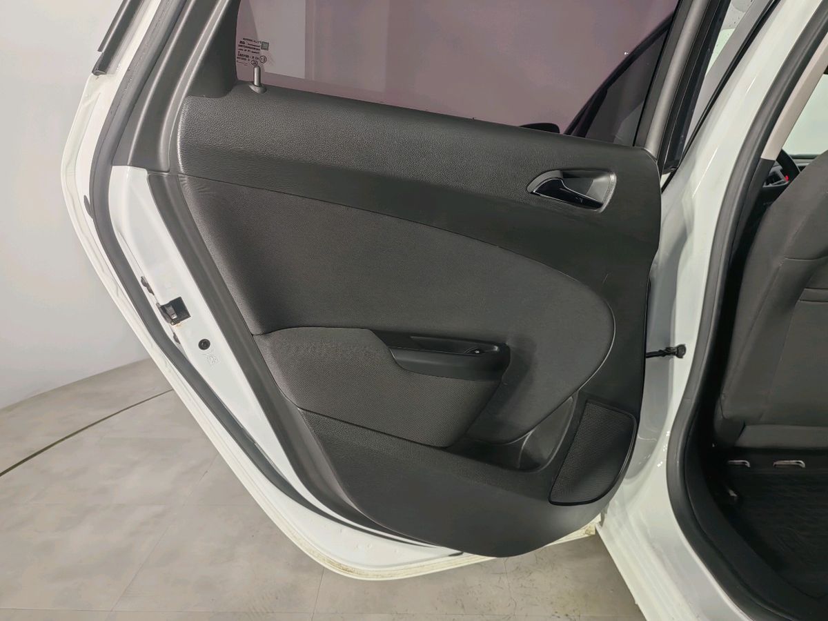 Opel Astra Active 2013 г.в., 97 087 км.