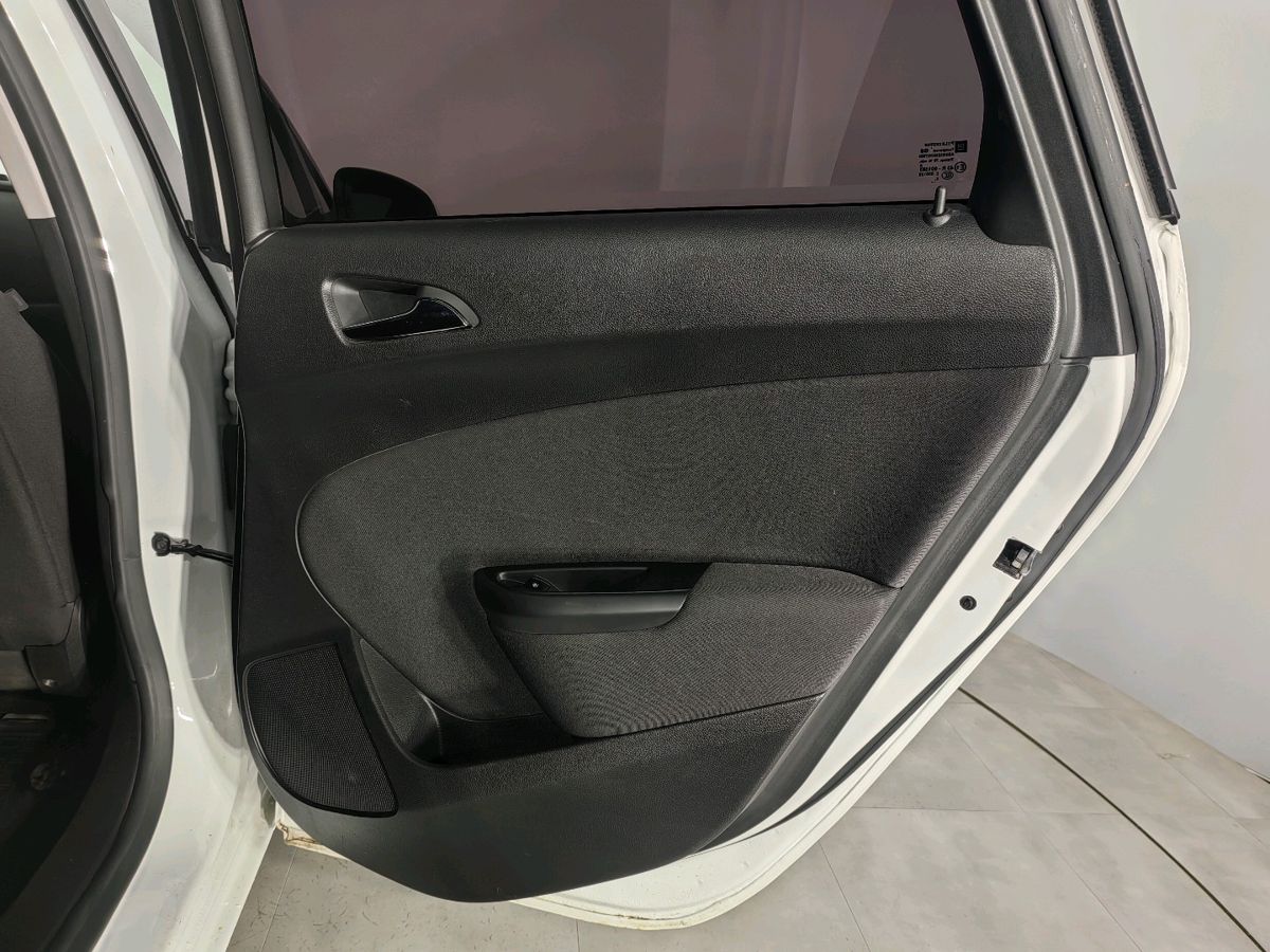 Opel Astra Active 2013 г.в., 97 087 км.