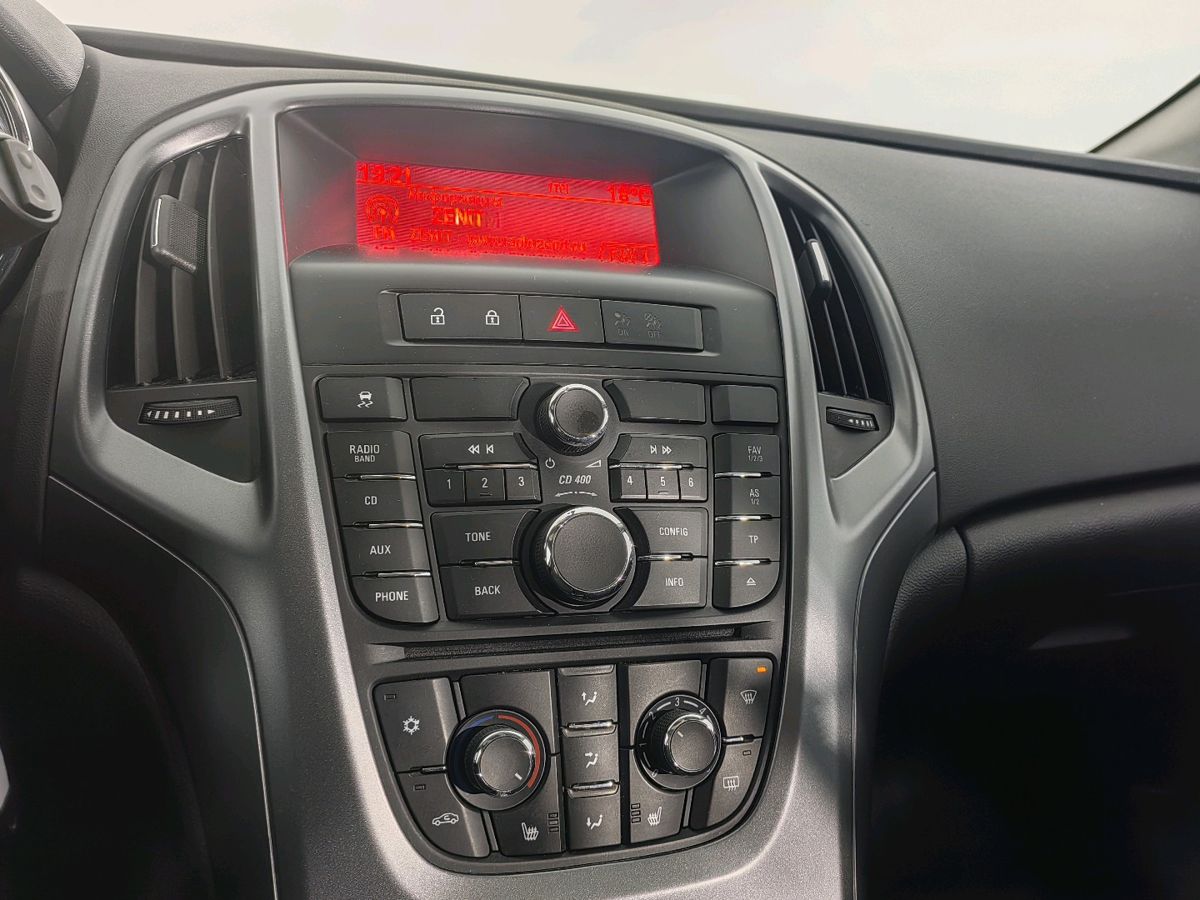 Opel Astra Active 2013 г.в., 97 087 км.