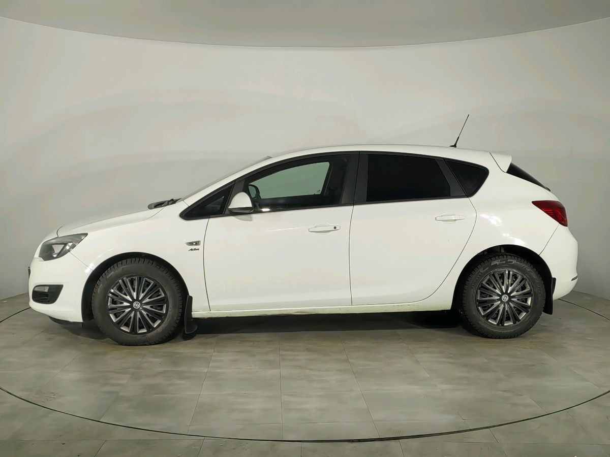 Opel Astra Active 2013 г.в., 97 087 км.