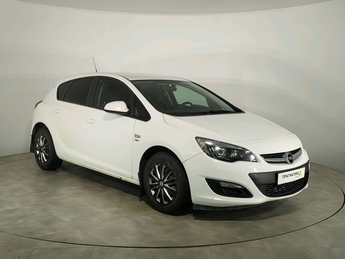 Opel Astra Active 2013 г.в., 97 087 км.