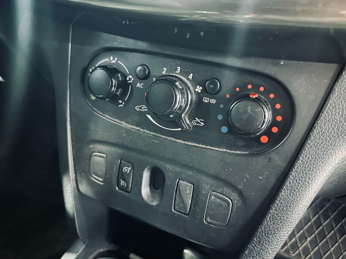 Renault Sandero 999 2014 г.в., 173 893 км.