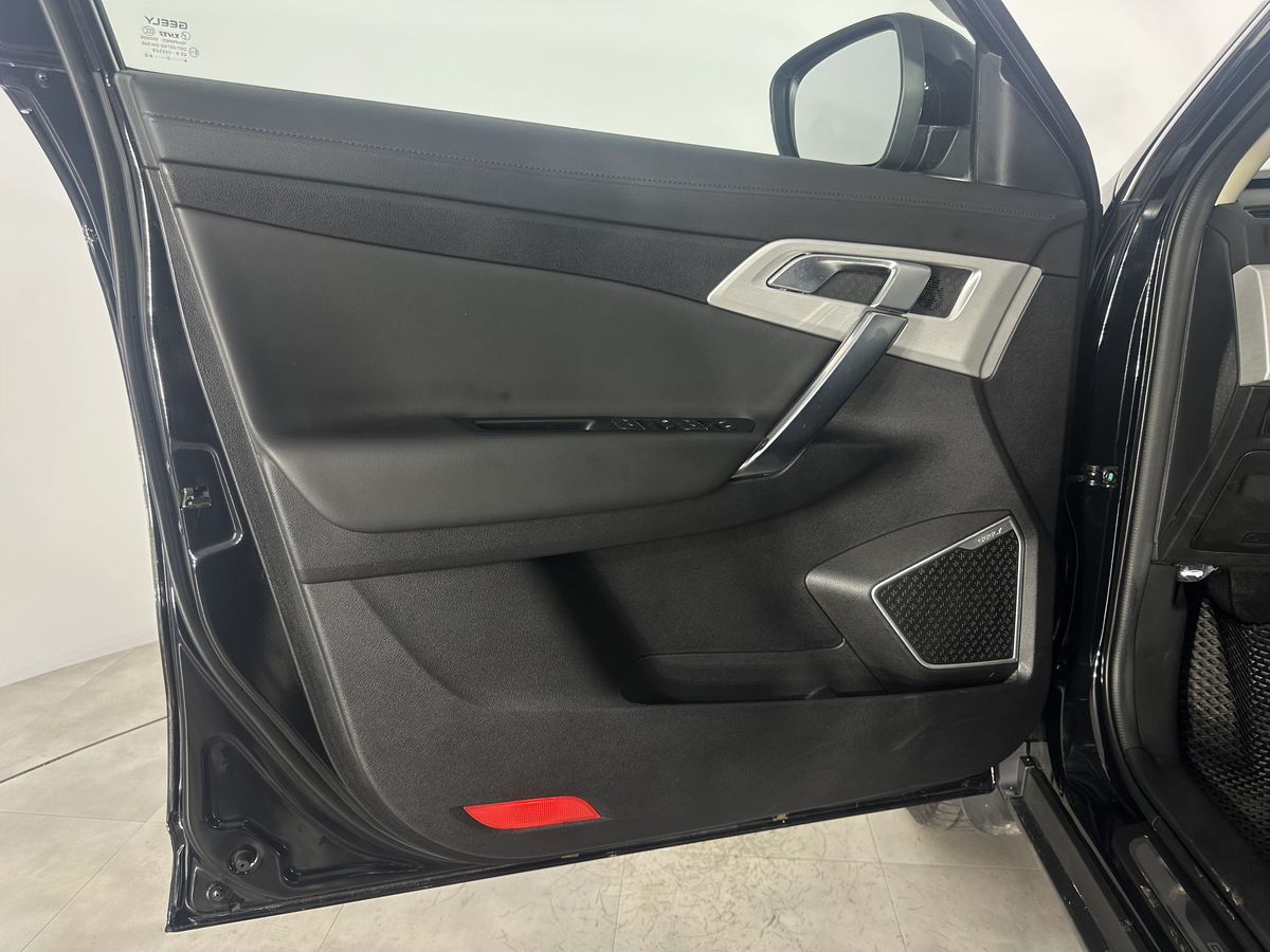 Geely Atlas Luxury LED 2021 г.в., 68 413 км.