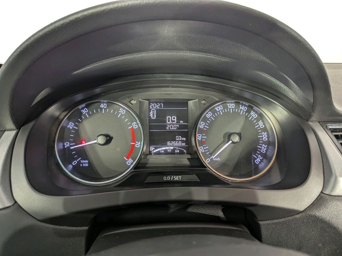 Skoda Rapid 999 2016 г.в., 162 600 км.