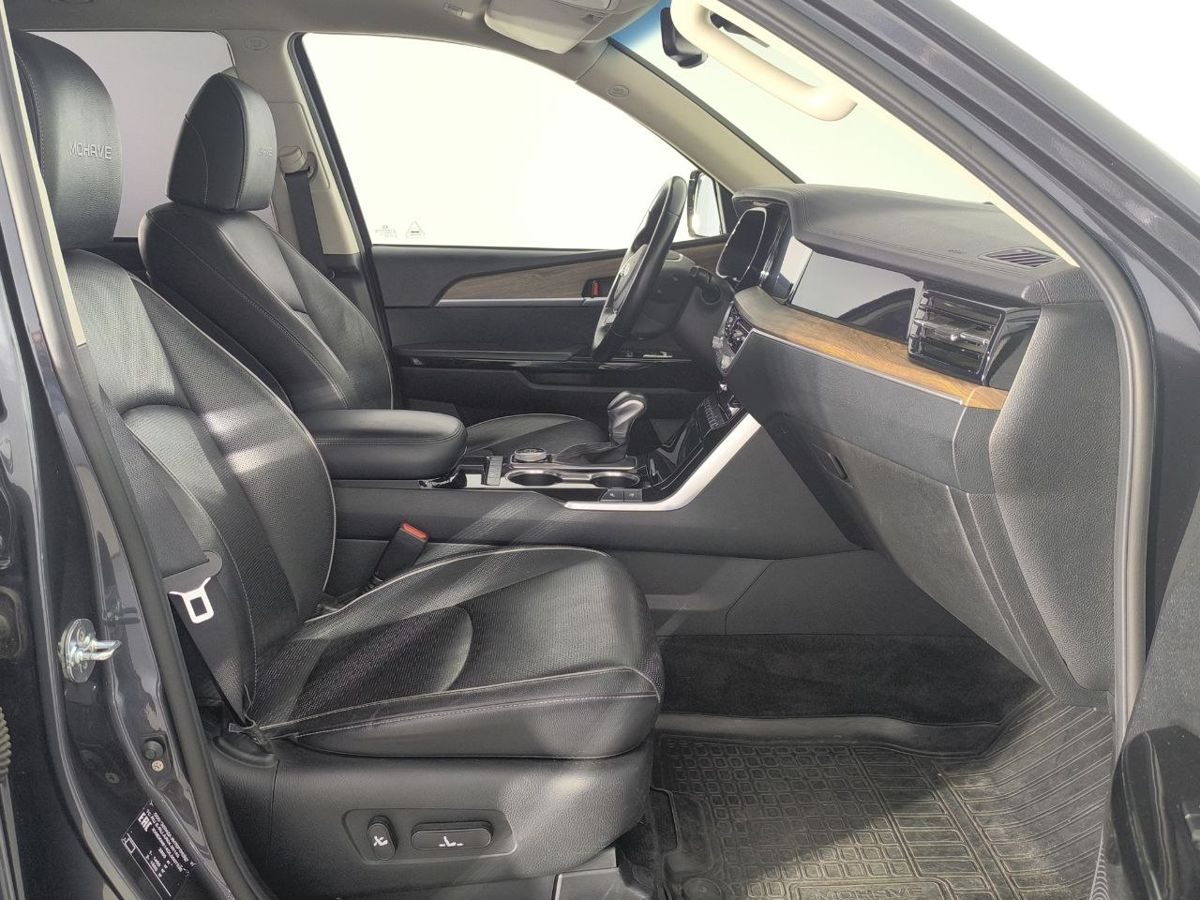 Kia Mohave Luxe (2020-2021) 2021 г.в., 103 930 км.