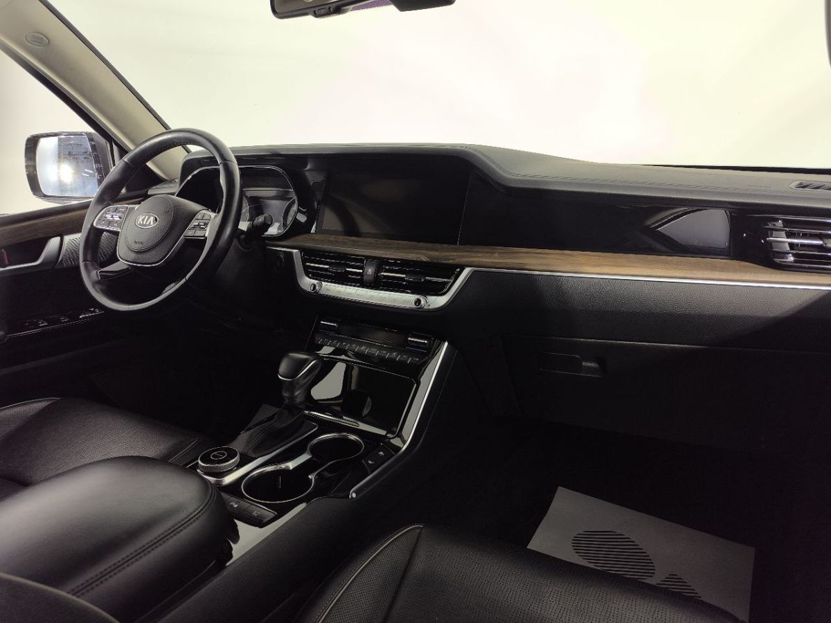 Kia Mohave Luxe (2020-2021) 2021 г.в., 103 930 км.