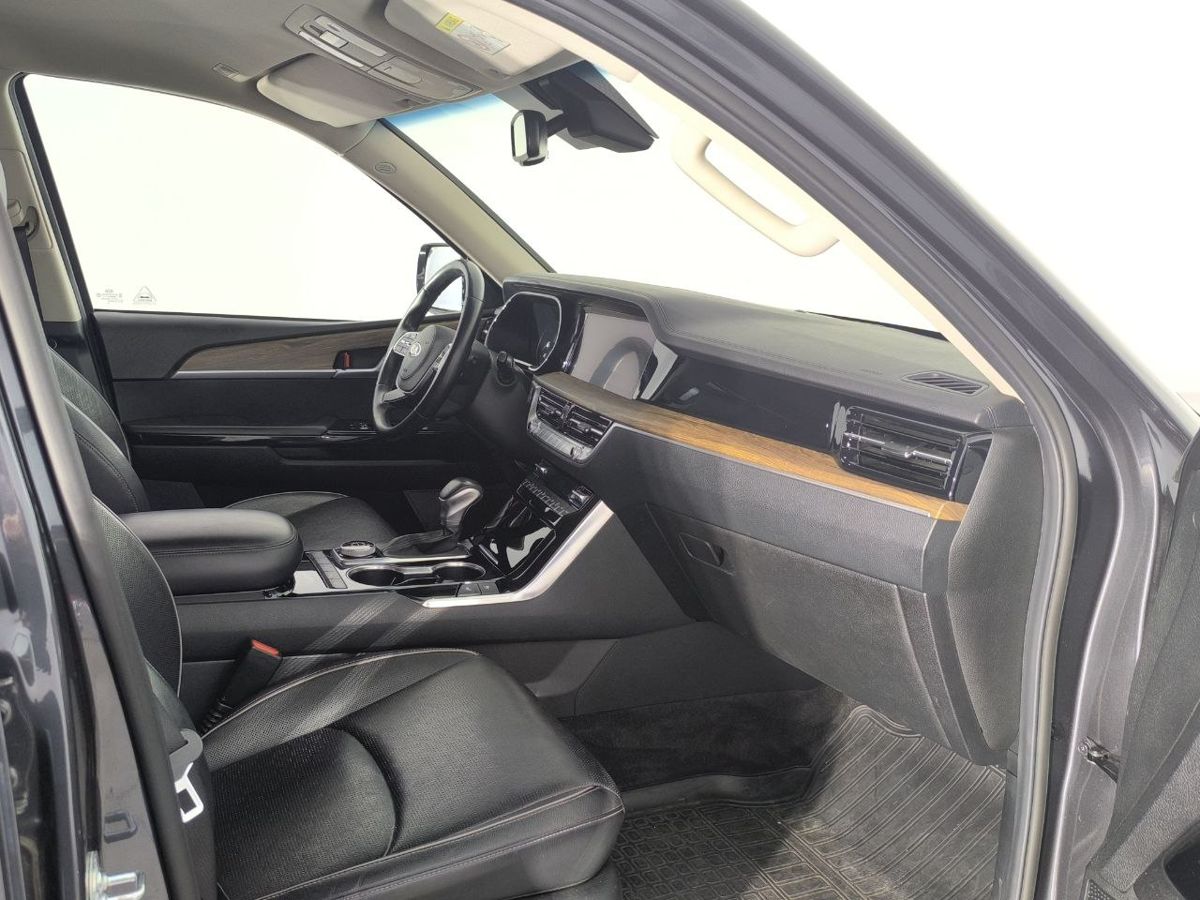 Kia Mohave Luxe (2020-2021) 2021 г.в., 103 930 км.