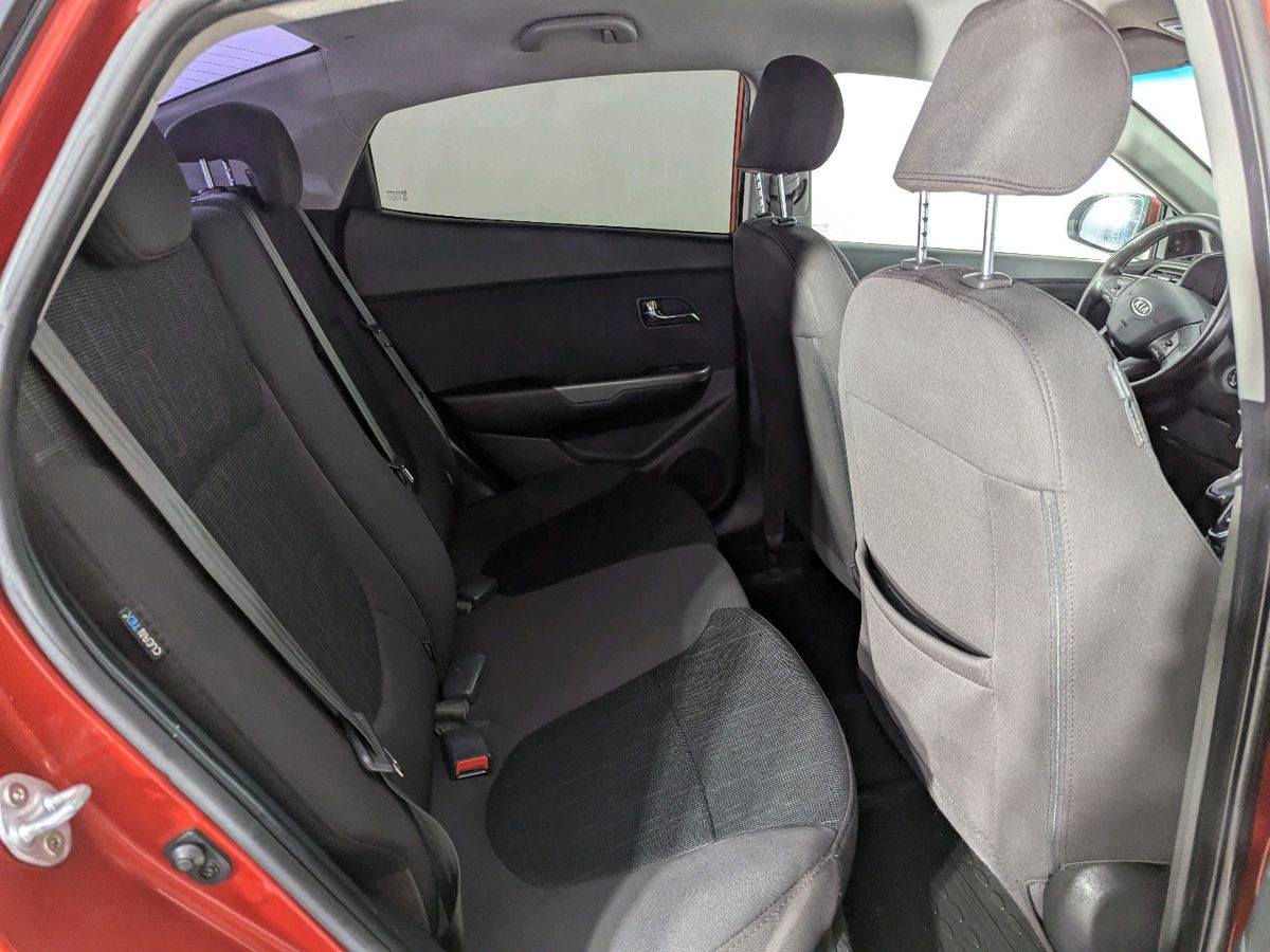 Kia Rio Prestige 2013 г.в., 290 000 км.