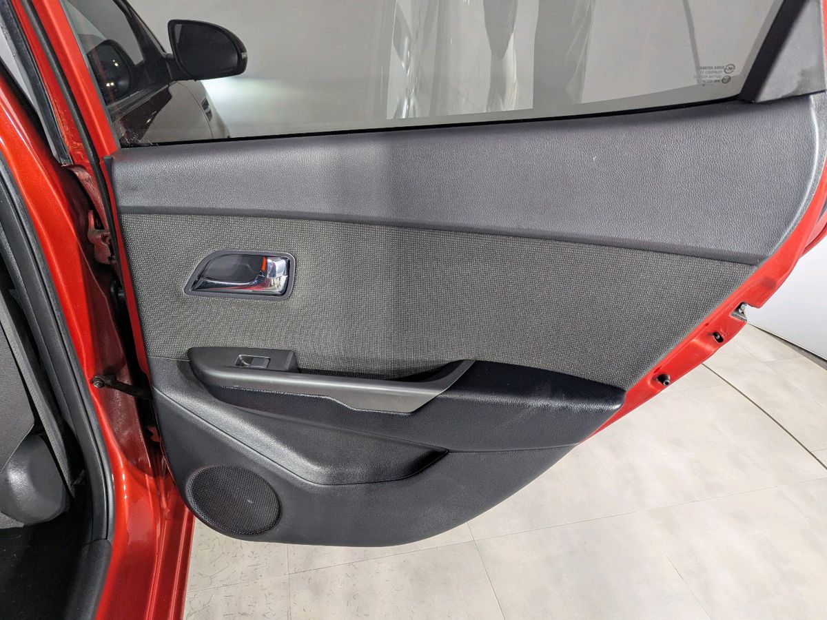 Kia Rio Prestige 2013 г.в., 290 000 км.