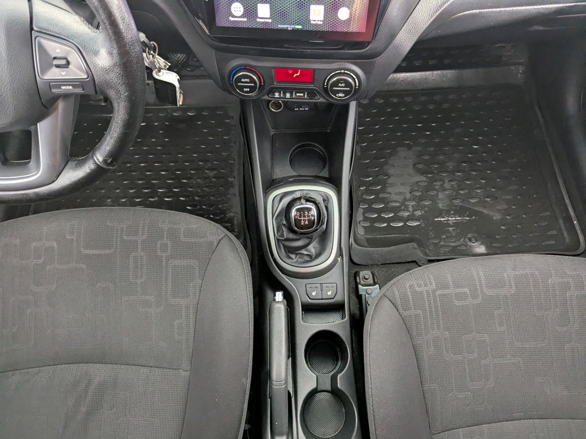 Kia Rio Prestige 2013 г.в., 290 000 км.