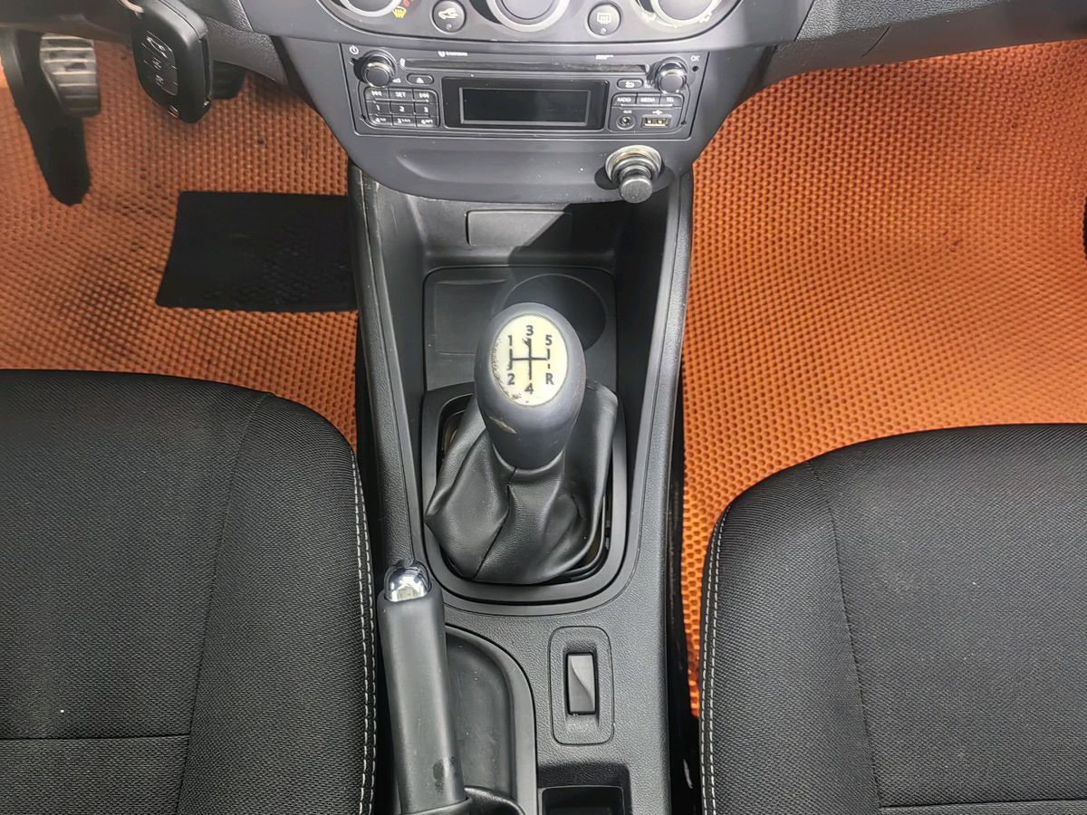 Renault Fluence 999 2013 г.в., 150 000 км.