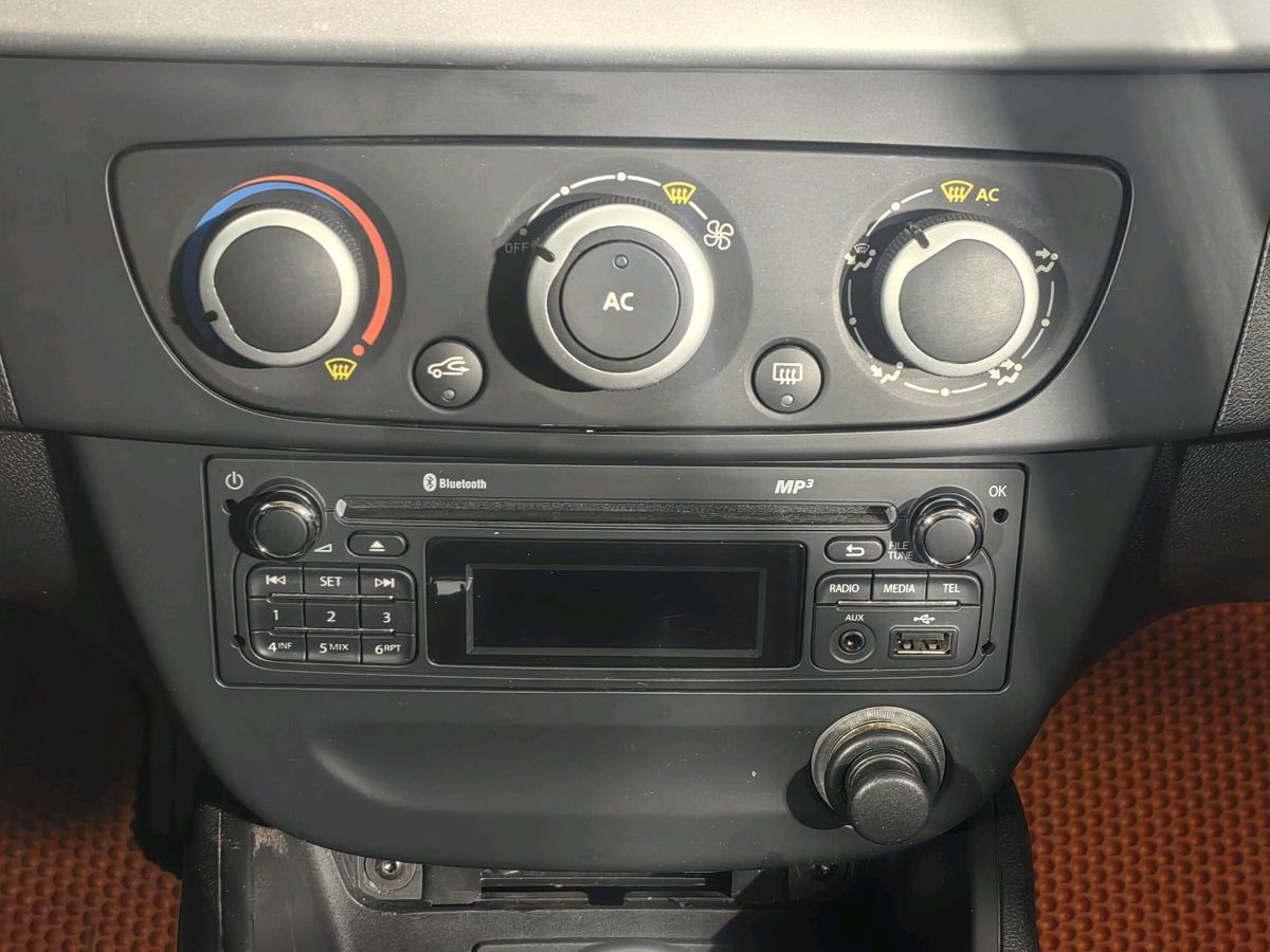 Renault Fluence 999 2013 г.в., 150 000 км.