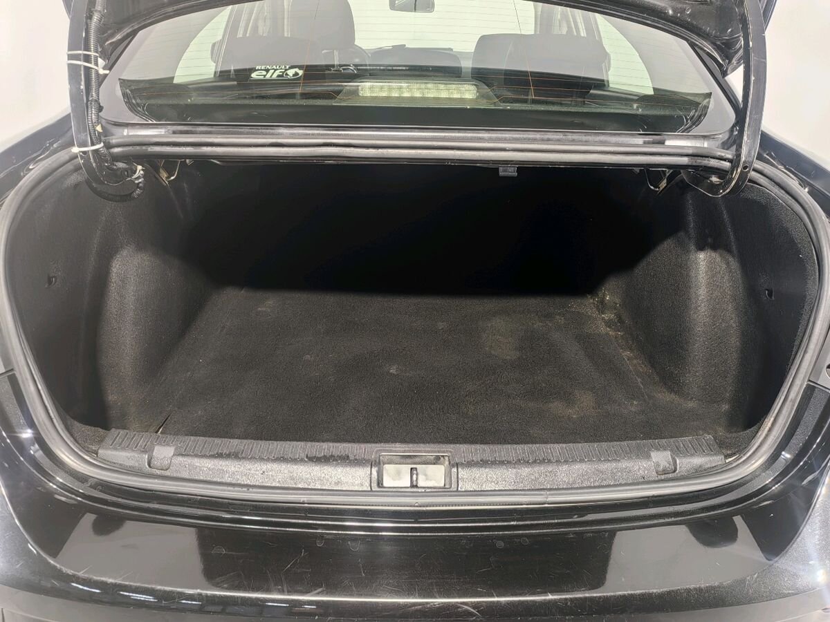 Renault Fluence 999 2013 г.в., 150 000 км.