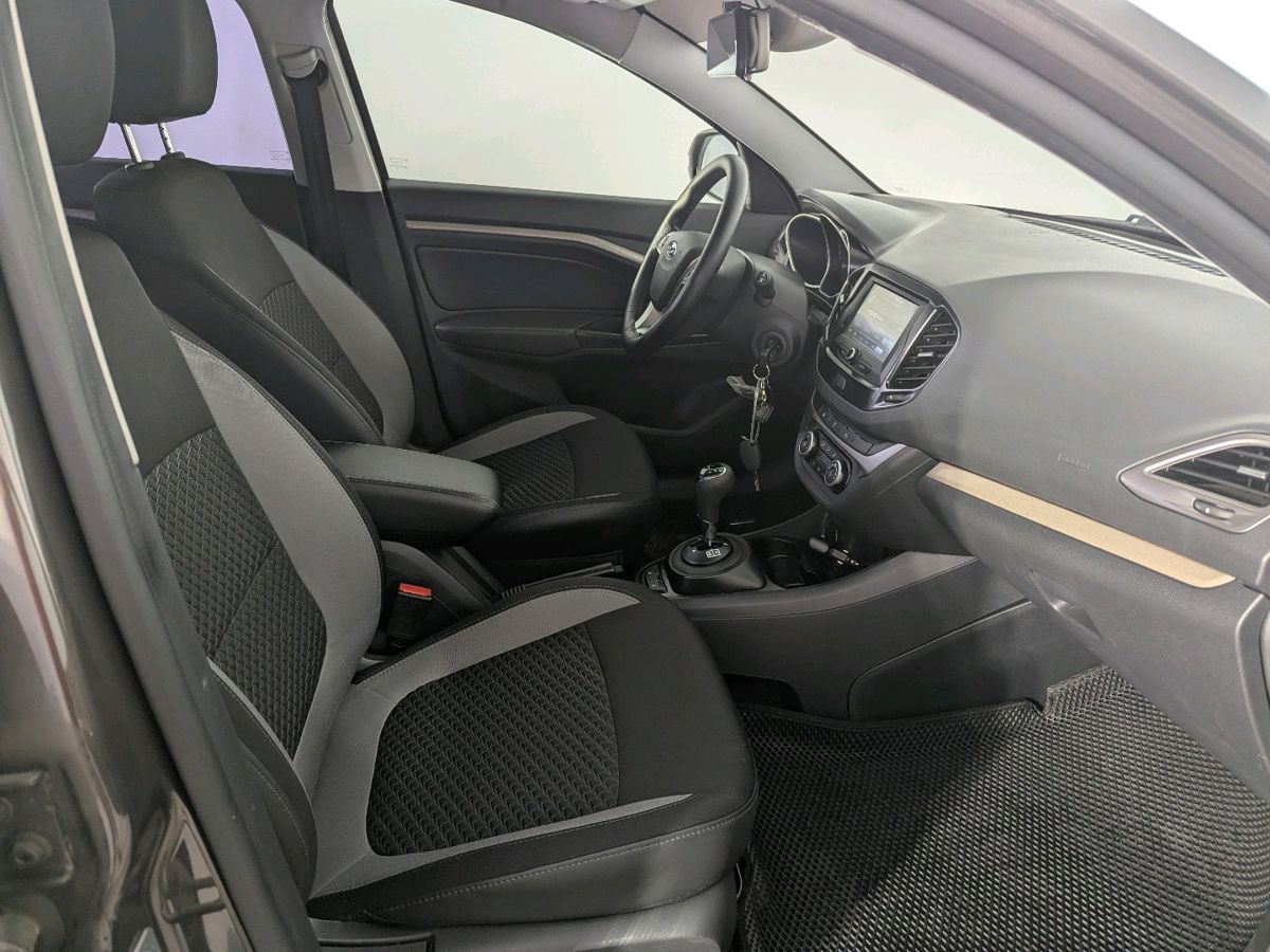 Lada Vesta Luxe Multimedia (2016-2018) 2019 г.в., 148 552 км.