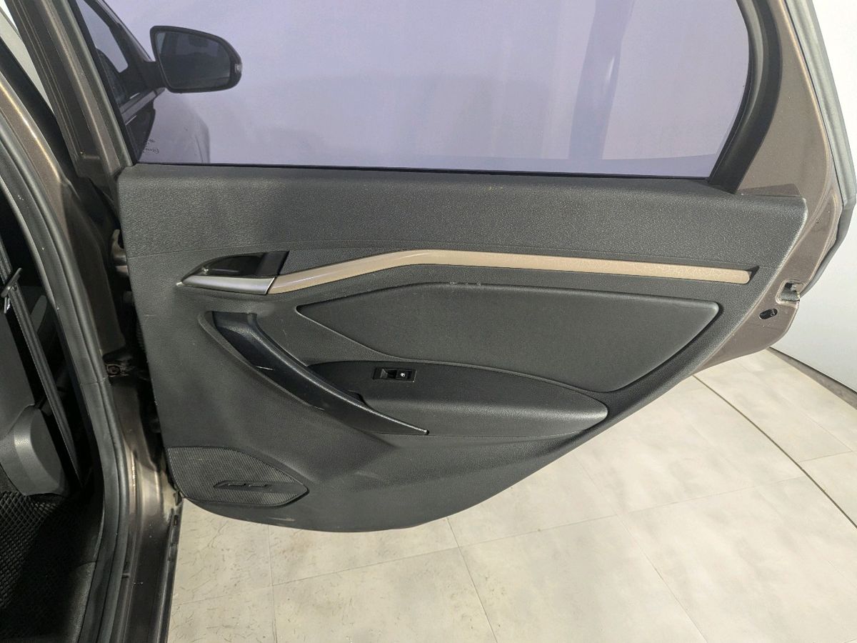 Lada Vesta Luxe Multimedia (2016-2018) 2019 г.в., 148 552 км.