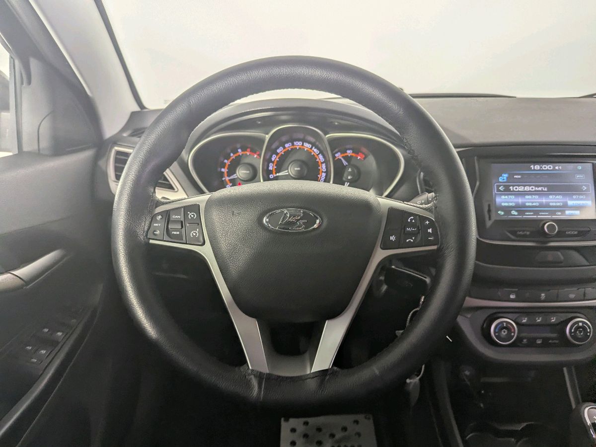 Lada Vesta Luxe Multimedia (2016-2018) 2019 г.в., 148 552 км.