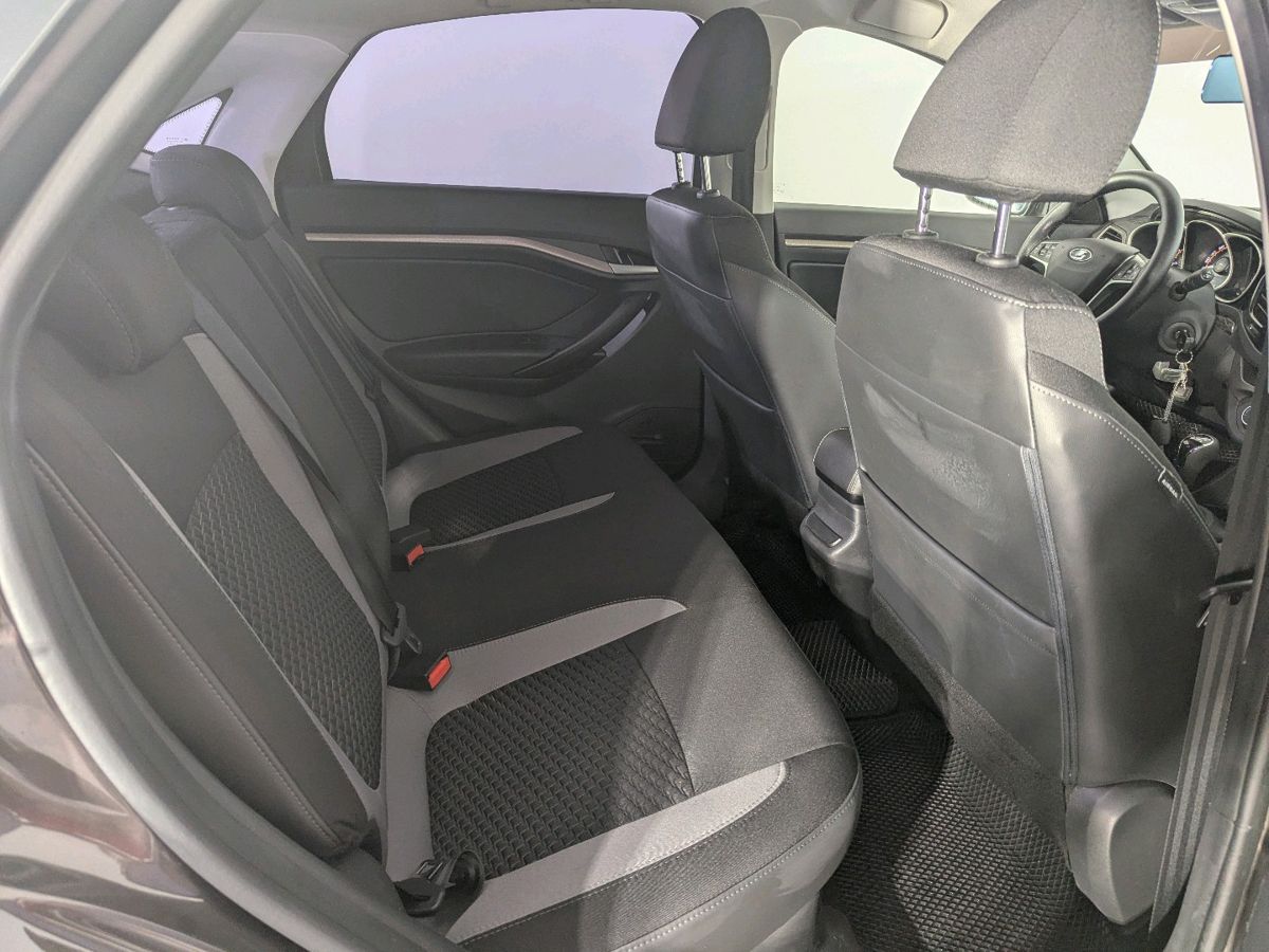 Lada Vesta Luxe Multimedia (2016-2018) 2019 г.в., 148 552 км.