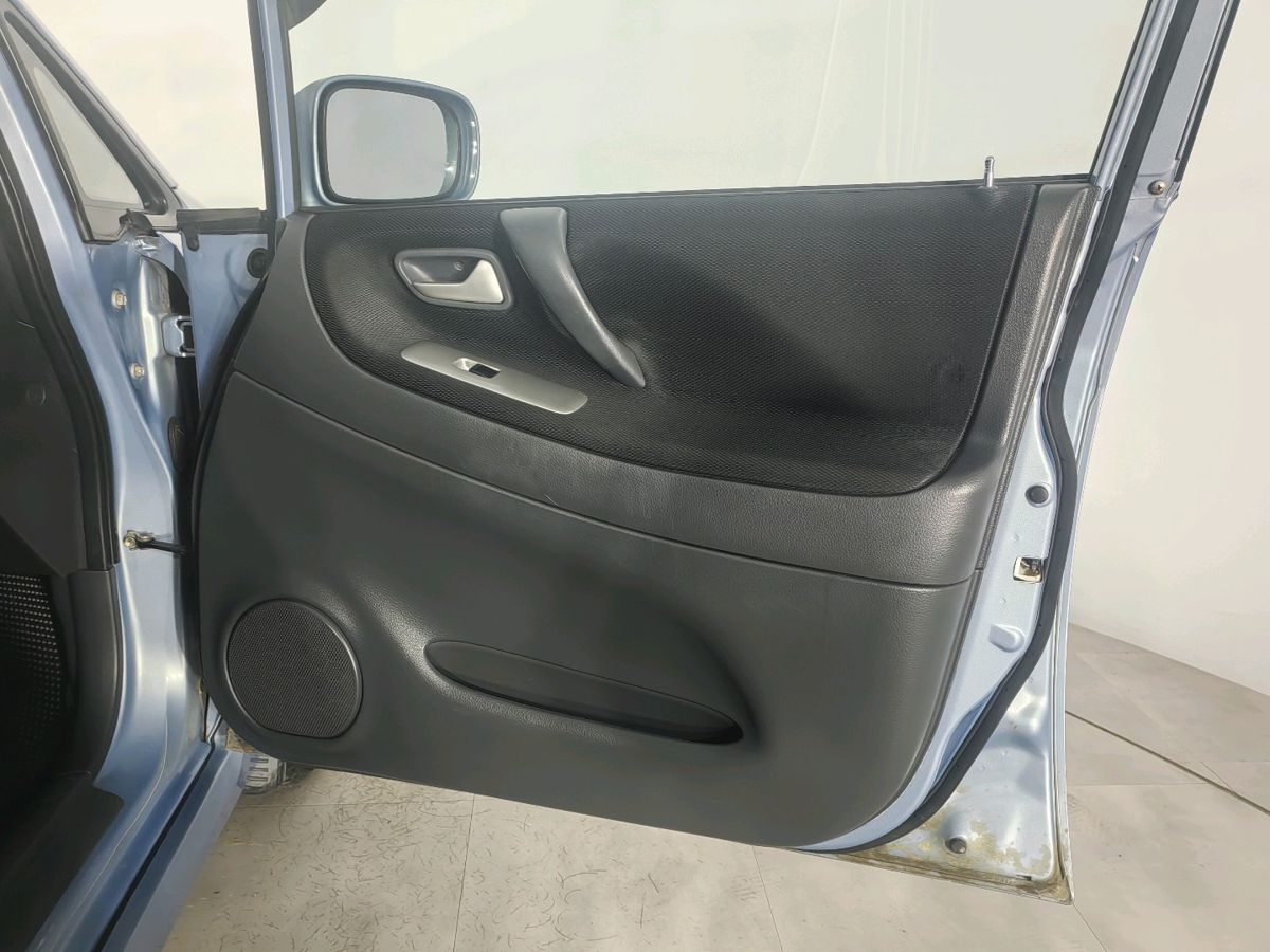 Suzuki Liana 999 2007 г.в., 184 136 км.