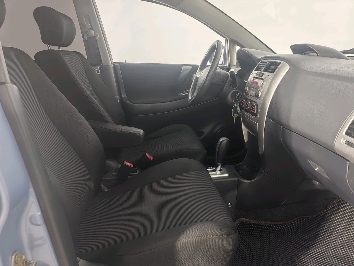 Suzuki Liana 999 2007 г.в., 184 136 км.