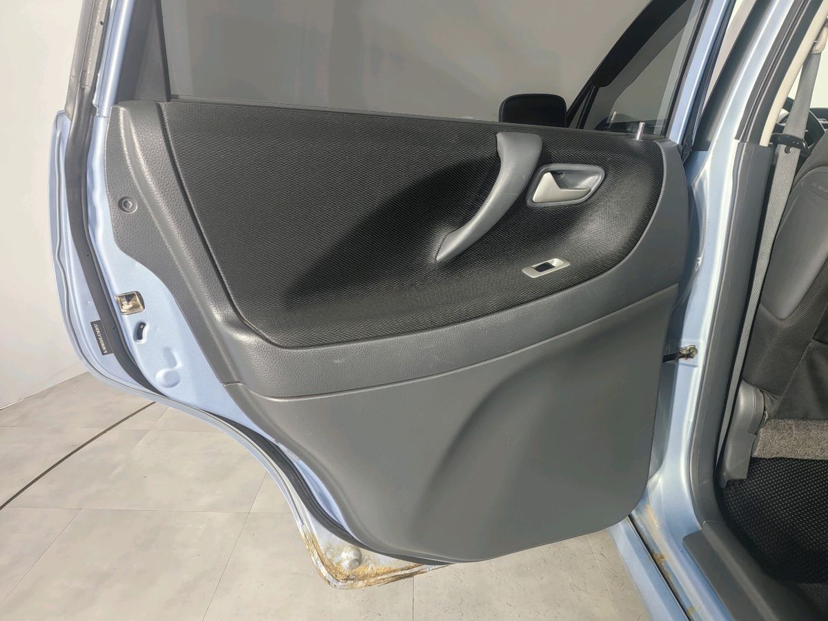 Suzuki Liana 999 2007 г.в., 184 136 км.