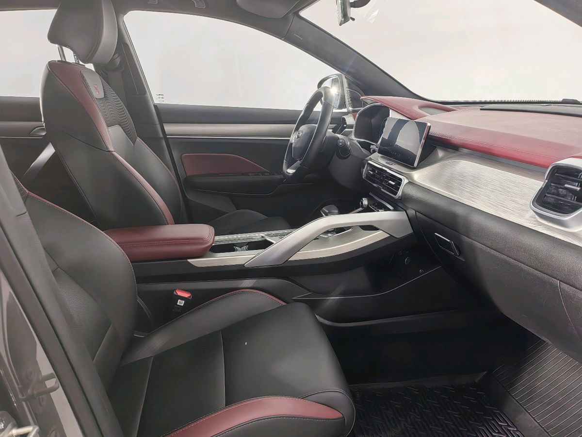 Geely Coolray Flagship Sport 2023 г.в., 50 957 км.