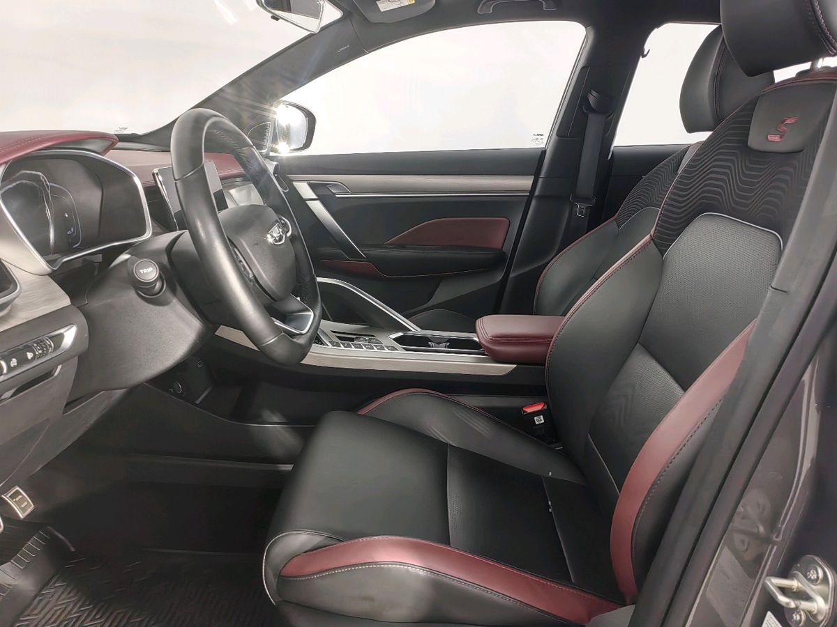 Geely Coolray Flagship Sport 2023 г.в., 50 957 км.