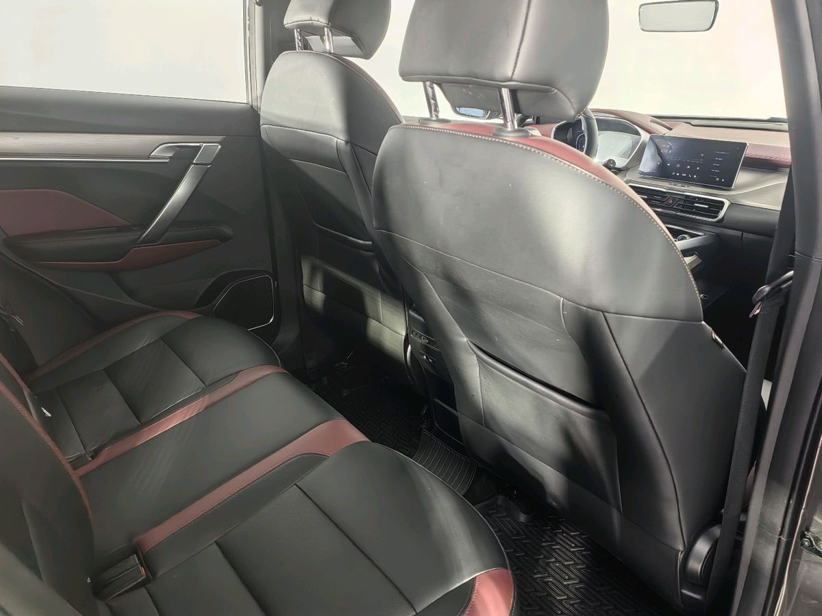 Geely Coolray Flagship Sport 2023 г.в., 50 957 км.